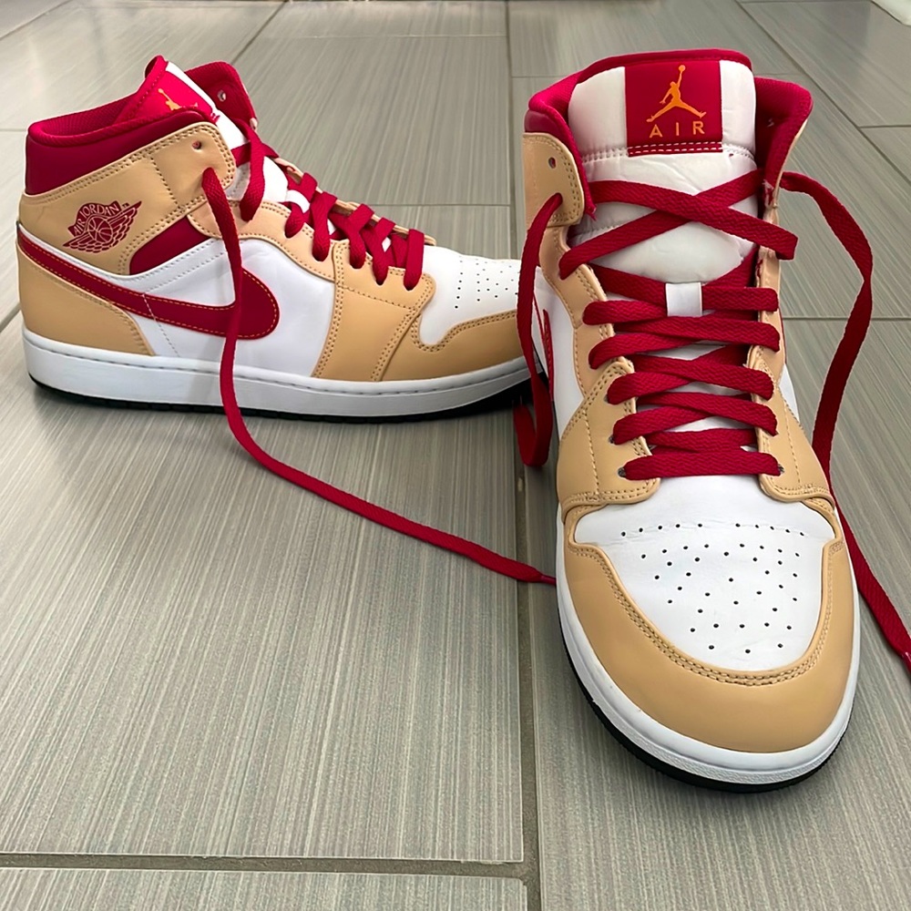 Nike Air Jordan 1 Mid Light Curry Cardinal Size 12